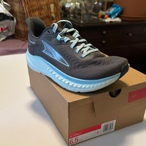 Altra Torin 7 Shoes - Dark Grey and Light Blue